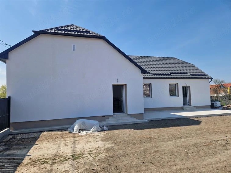 Casa individuala - Utvin - 500 mp teren - 130 mp utili - toate utilitatile 
