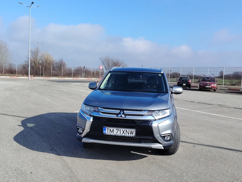 Mitsubishi  Outlander 2016