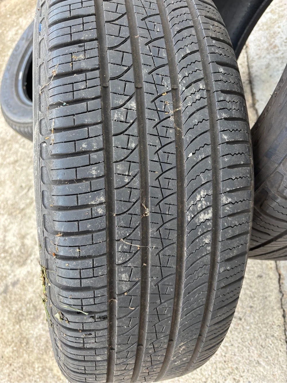 Vând set 4 cauciucuri PIRELLI (second)