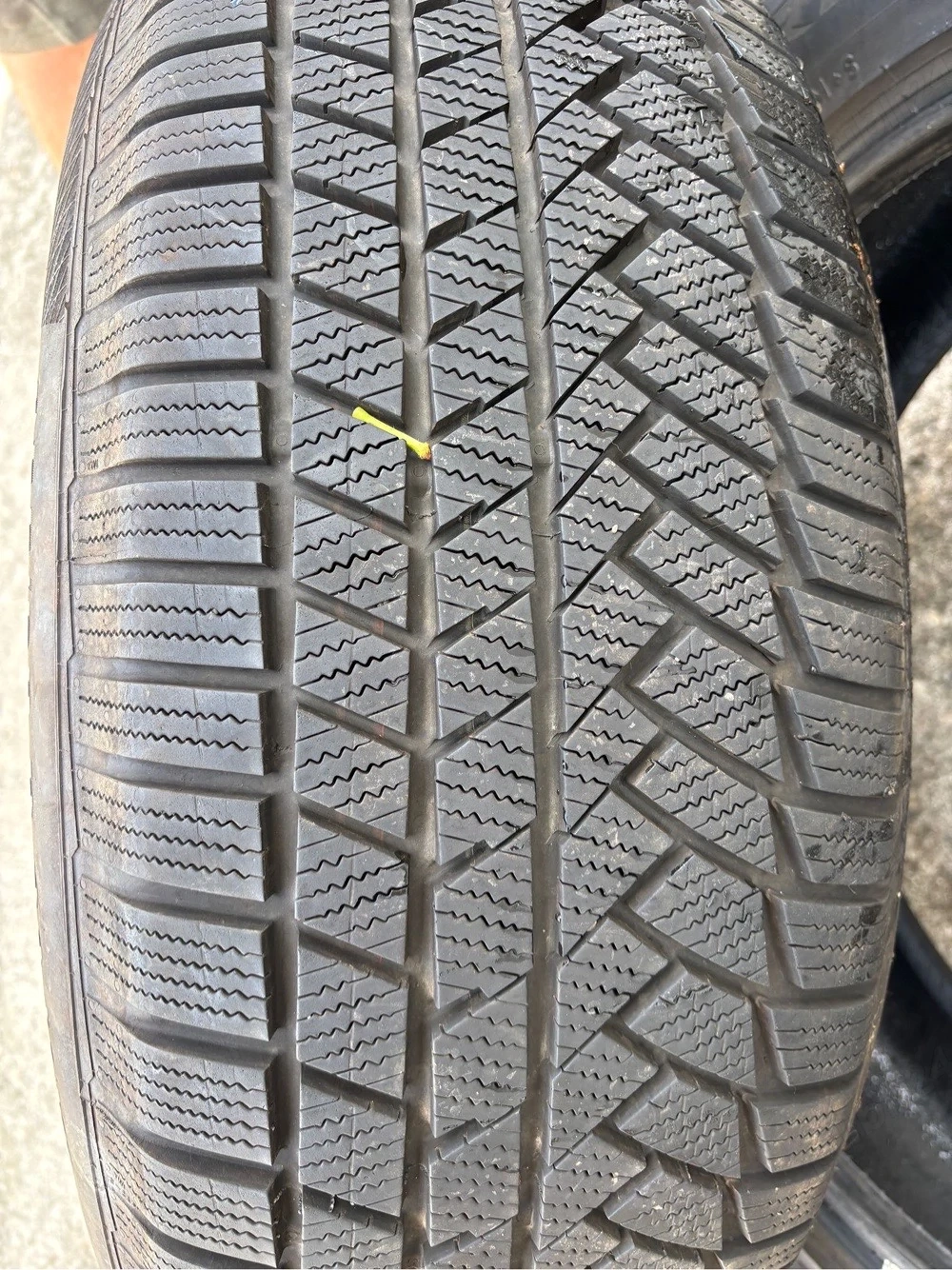 Vând set 4 cauciucuri CONTINENTAL (second)