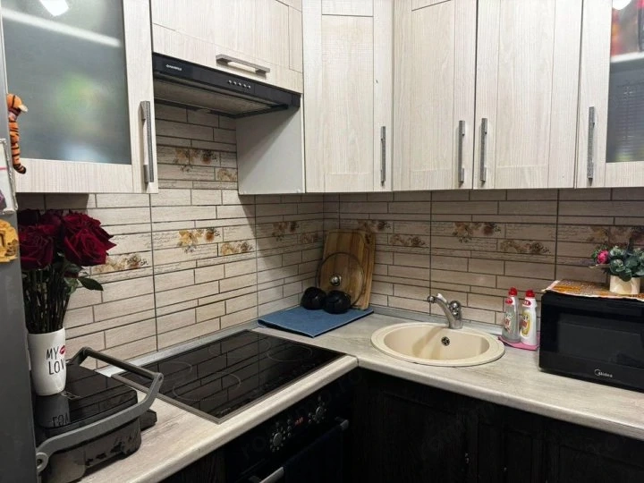 Apartament cu 2 camere de inchiriat in zona Rahova