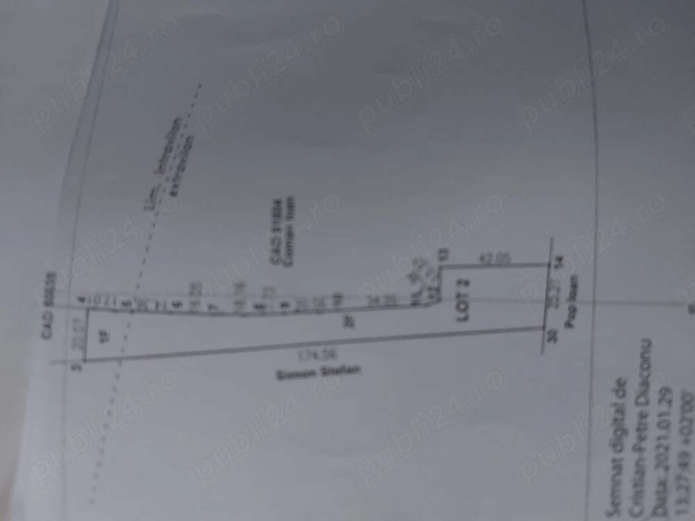 Vând teren intravilan 3000mp