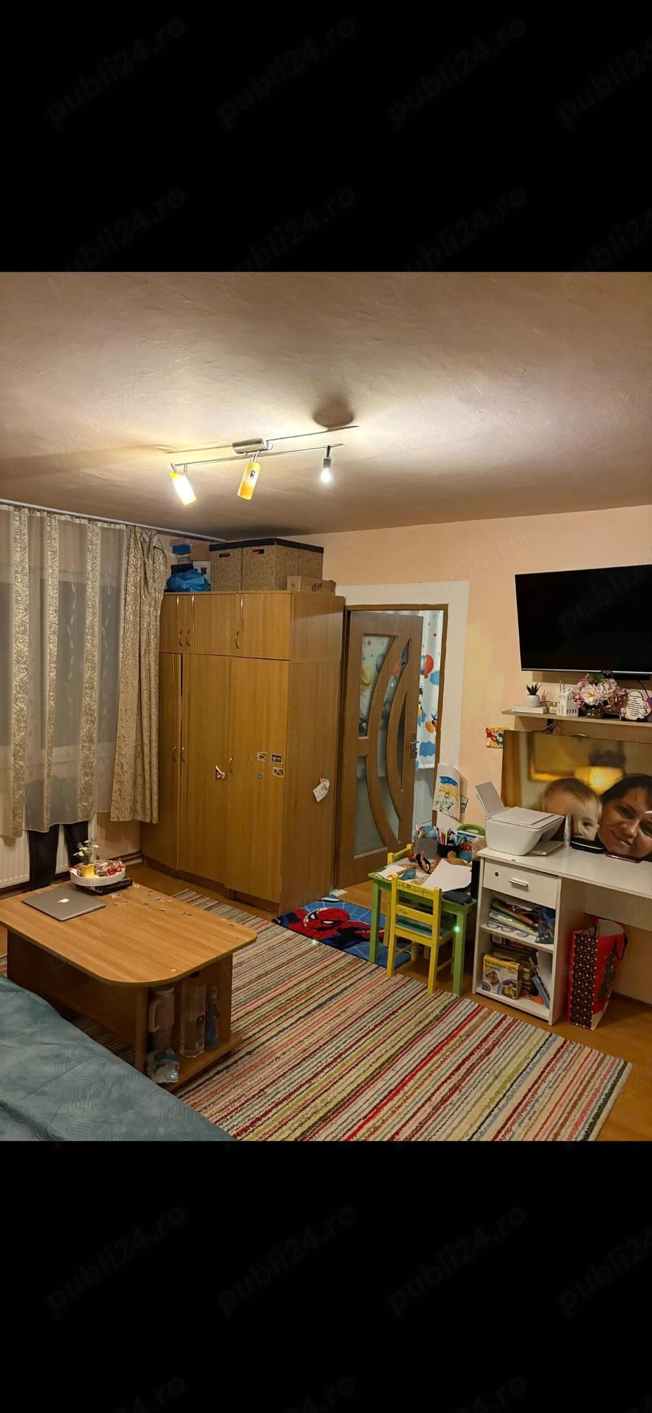 Vând apartament 2 camere et 1 din 4 
