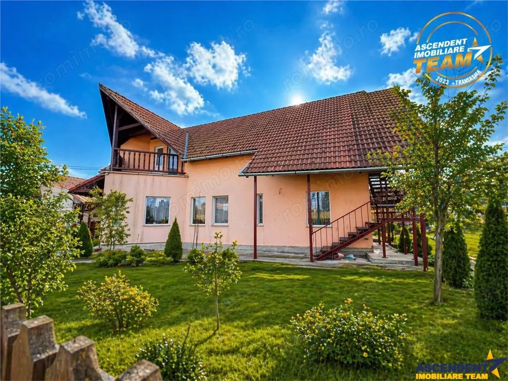 Vila duplex spatioasa in Chilieni, Sfantu Gheorghe,6 camere, garaj si teren generos