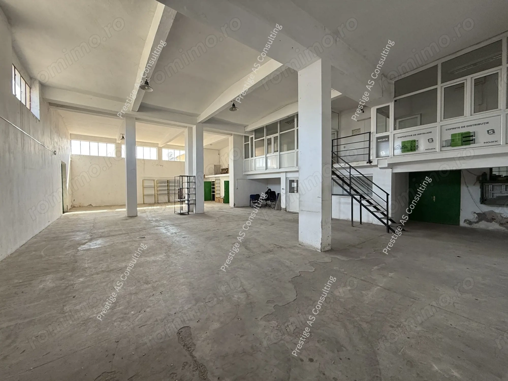 Hala 300 mp | Birouri + Vestiar | Acces auto | 3 intrari | Zona Lipovei