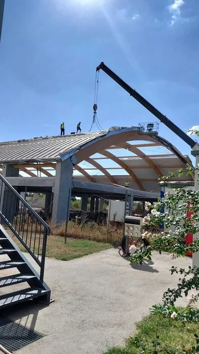 Inchiriem Automacara LIBHERR 60 to 