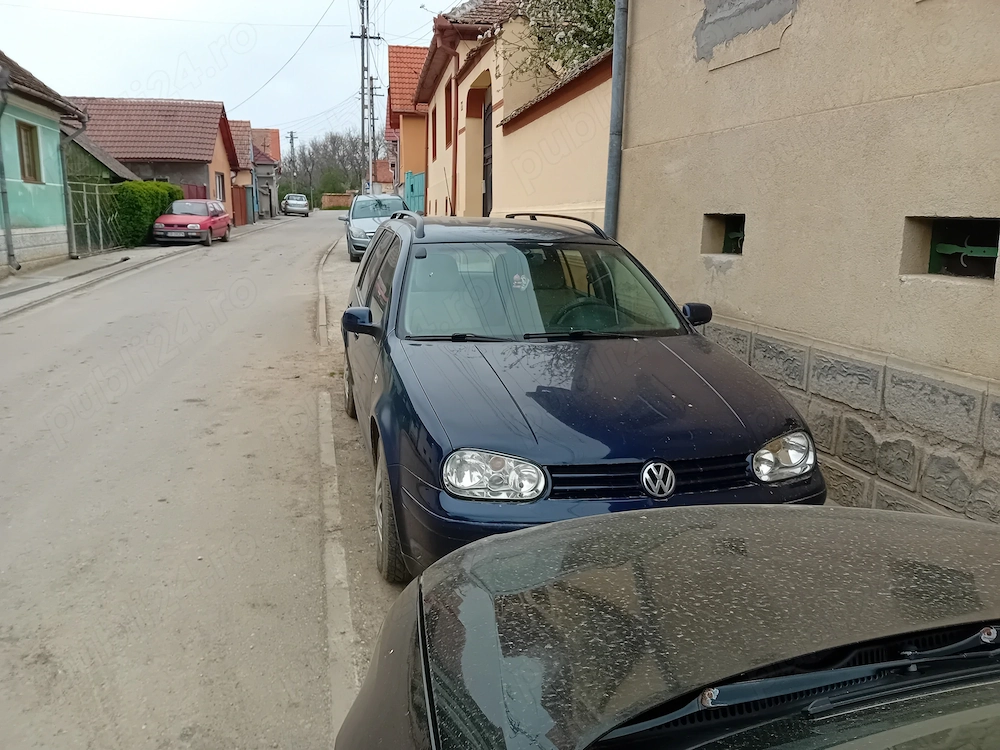 Vând golf 4 pt dezmembrări 