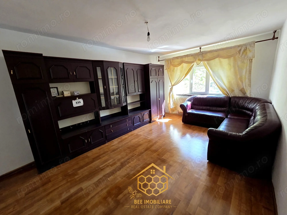 Apartament 3 Camere Decomandat - Spatios - in Zona 1 Mai