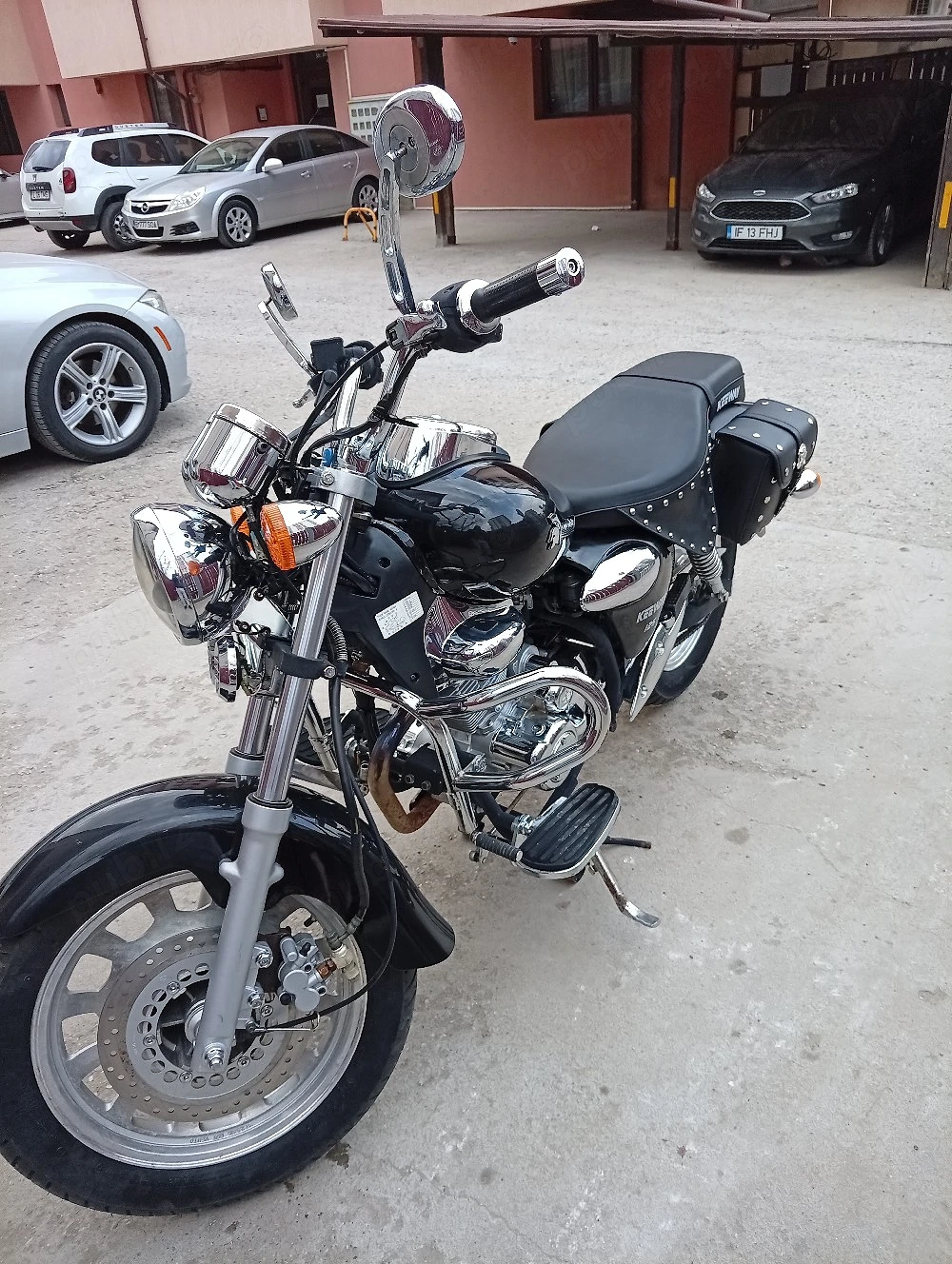 Motocicleta Kewaay 