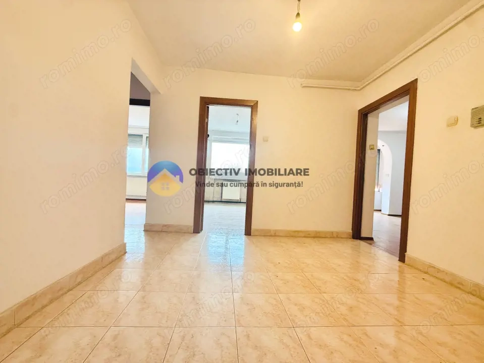 Apartament 3 camere / 2 băi –cartier PRECISTA