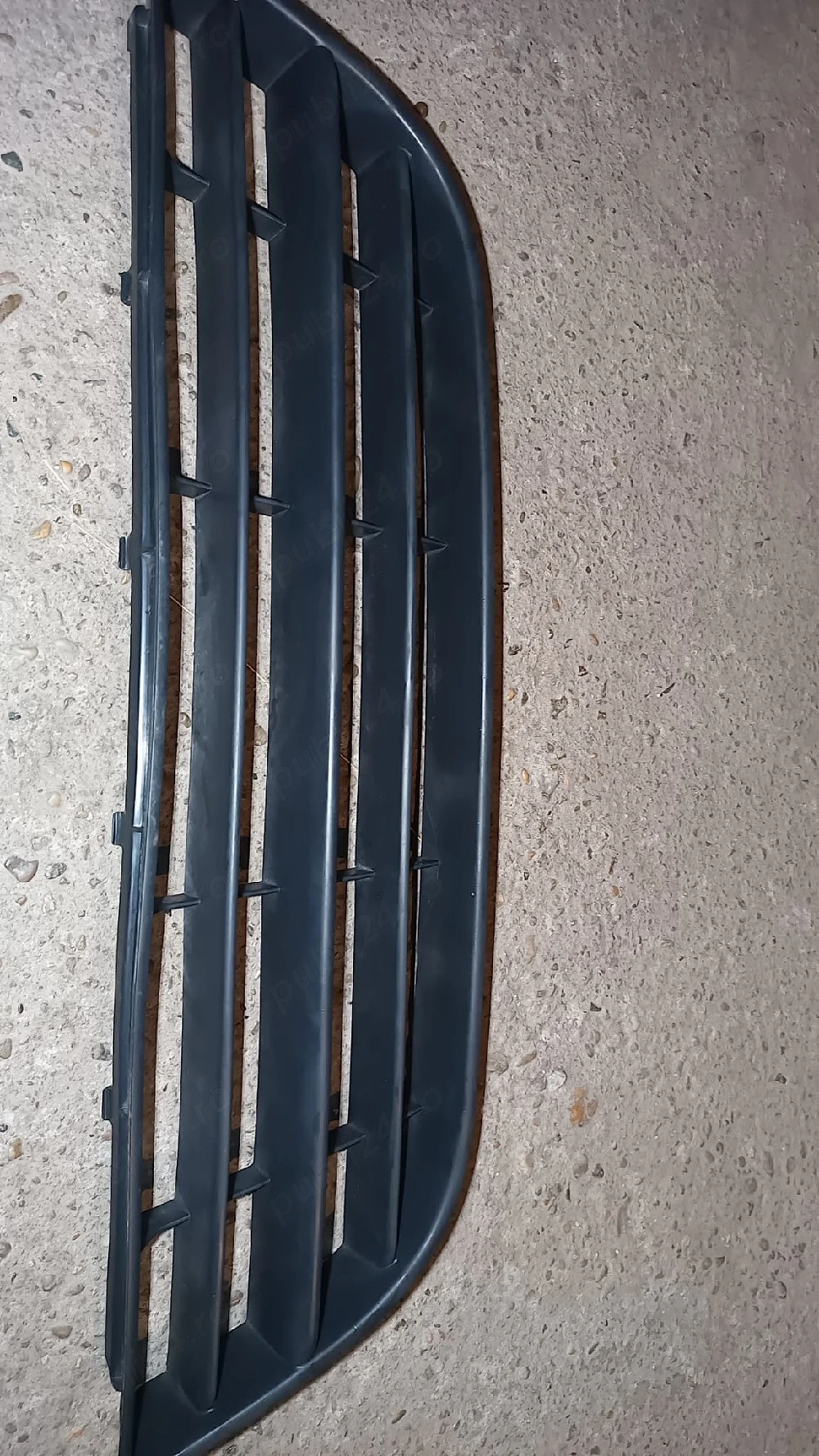 Grilă bară față VW Polo 9N Facelift 