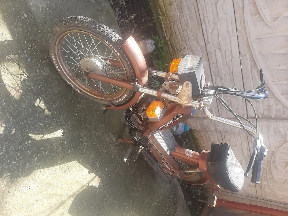 Vand motoreta ân stare buna de vuctionare