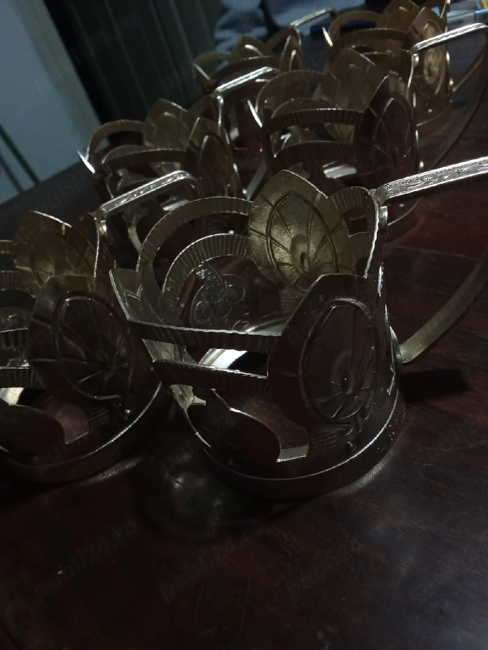 suporturi de pahare de ceai etc