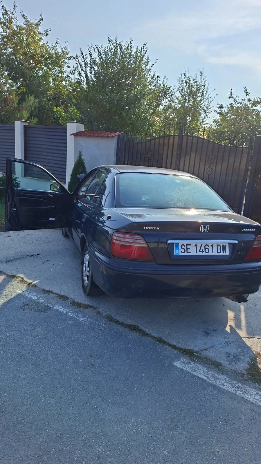 Dezmembrez honda acord 1.6 benzina