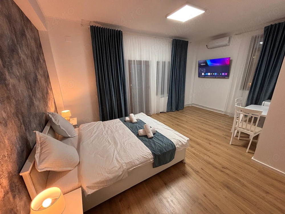 Studio Stadium Side Rooms