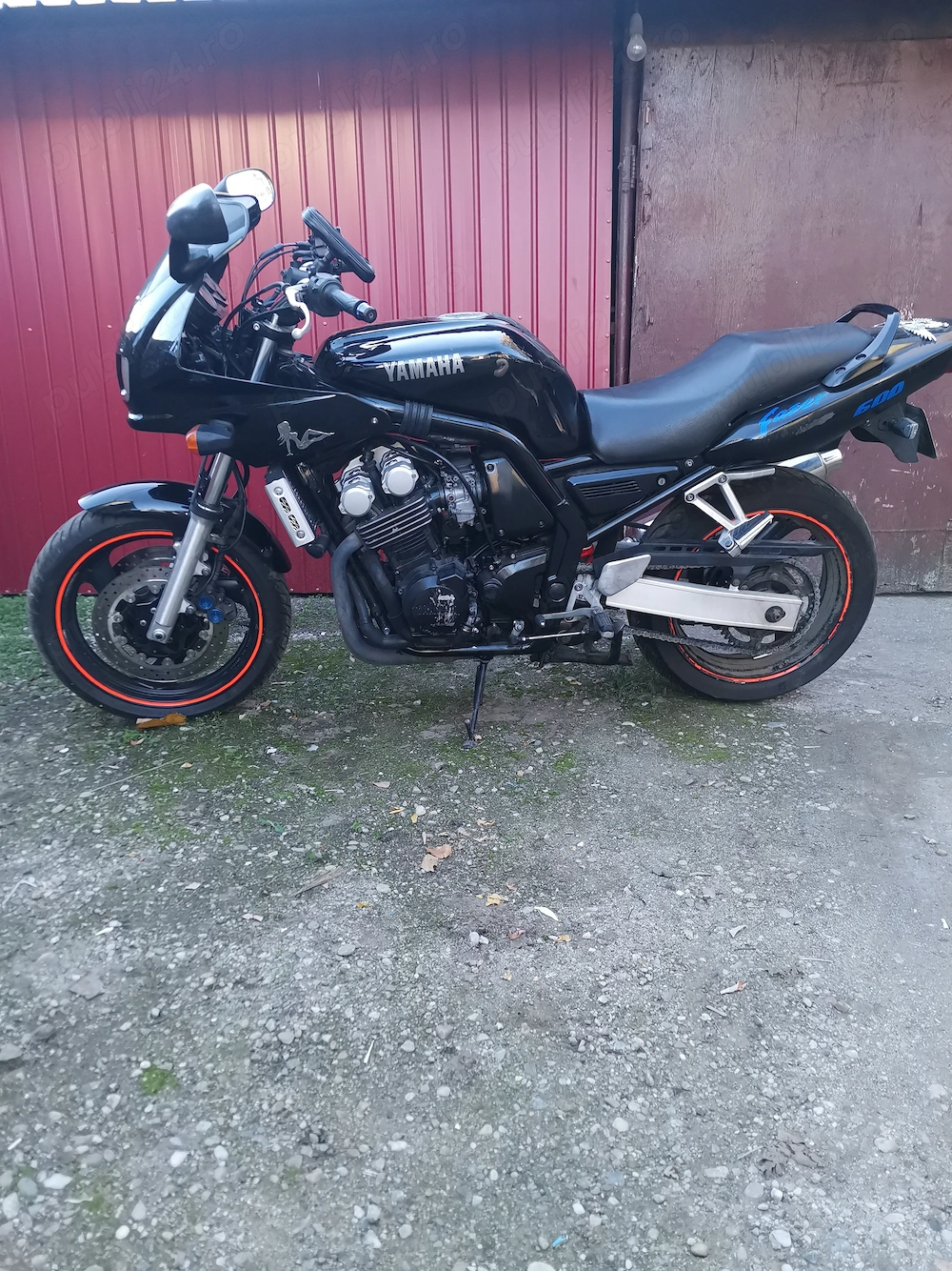 Yamaha 600 cmc, 1500 euro, stare tehnica 10 din 10