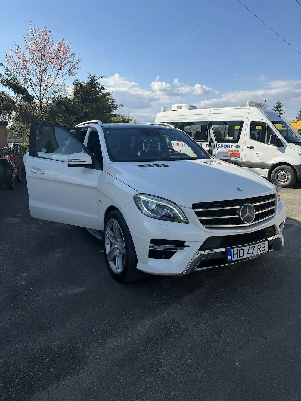 Vând Mercedes Ml350