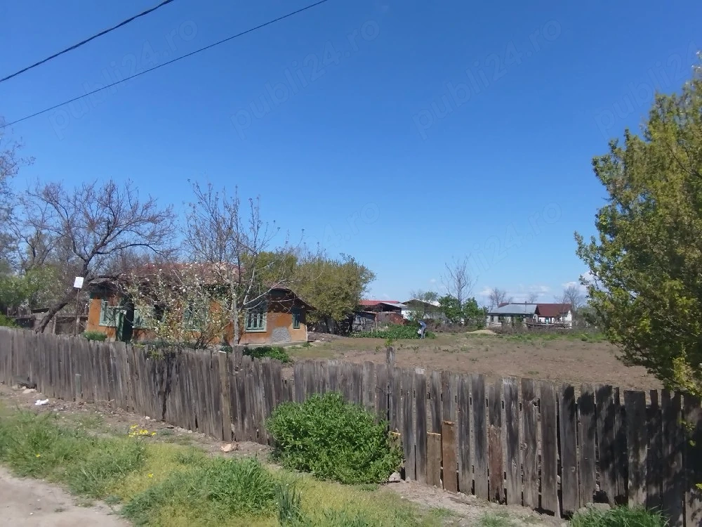 Casa + Vatra Silistraru 