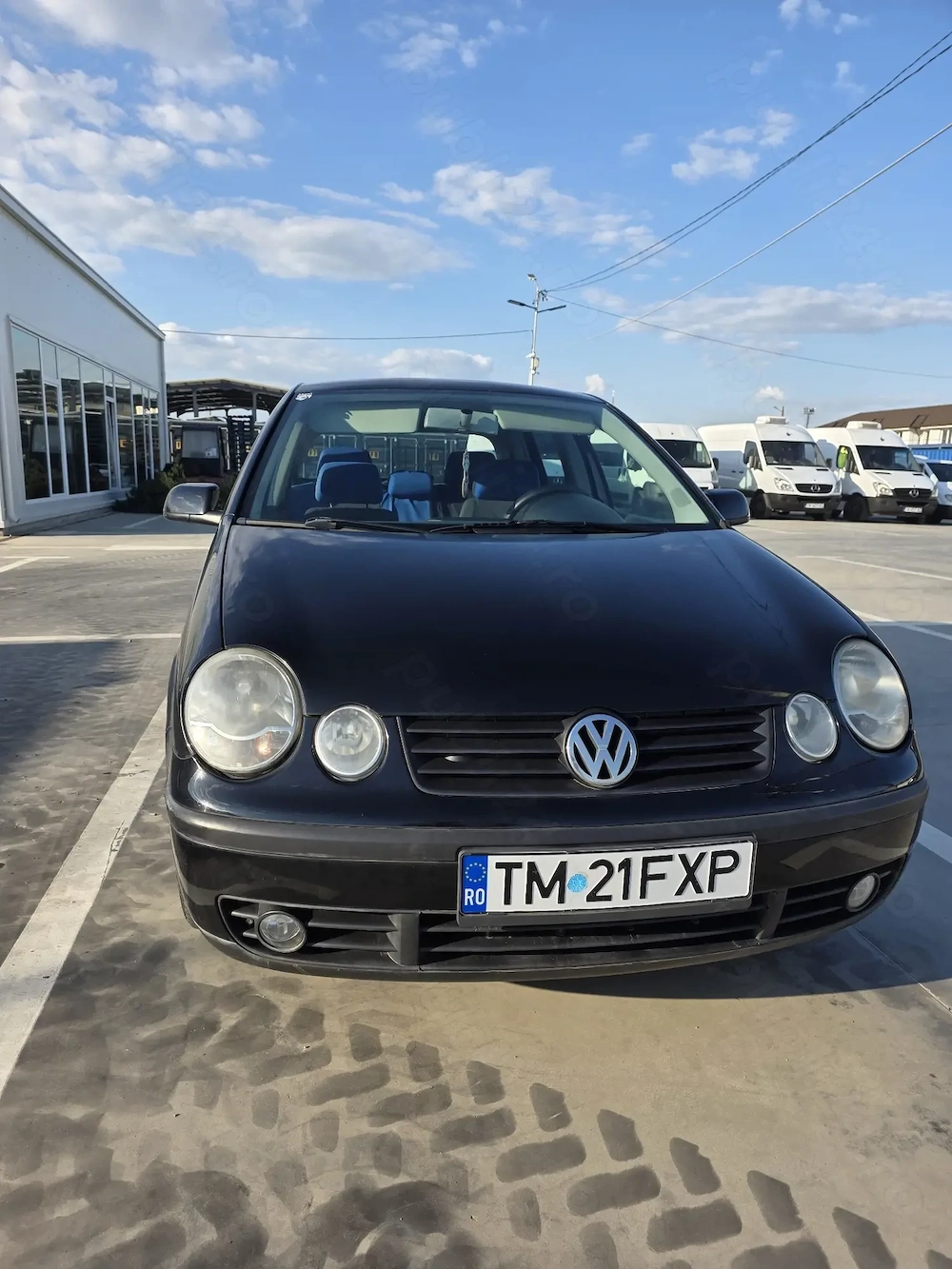 Vând Volkswagen Polo 1.2 benzină, 54 cai, an fabricație 2004.