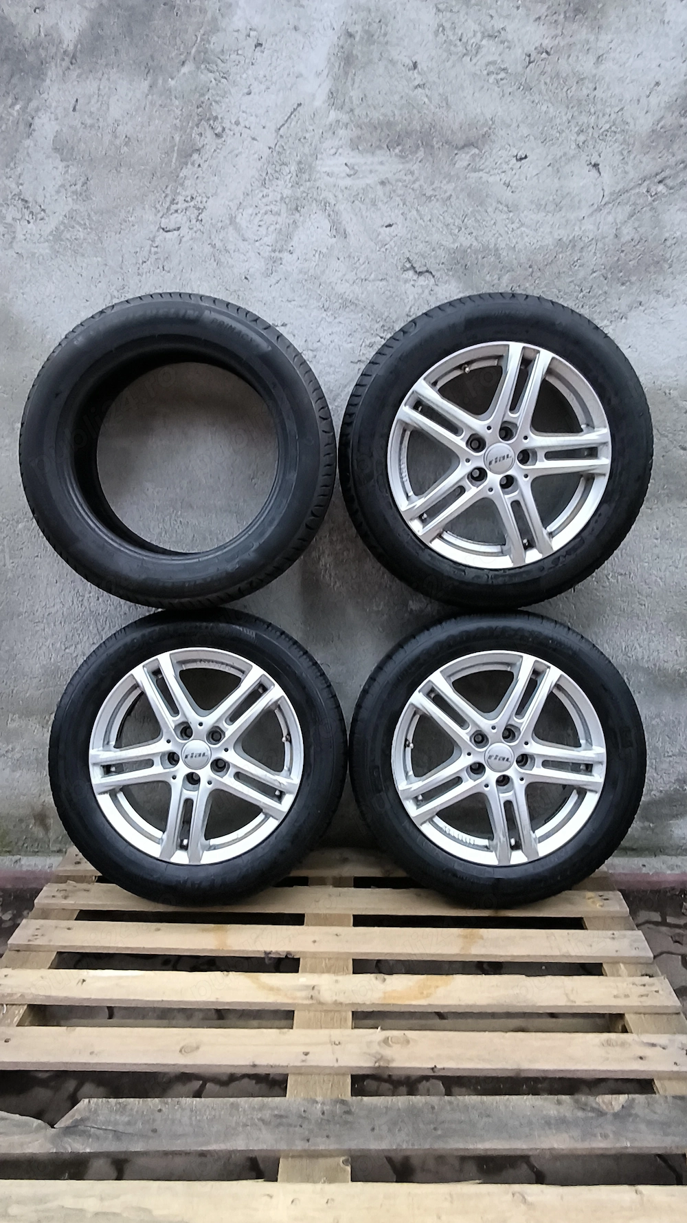 3 jante Rial Bavaro 6.5Jx16 5x98 et38 + 2 caucucuri de vara Michlen + 4 Continental 205 / 55 R16