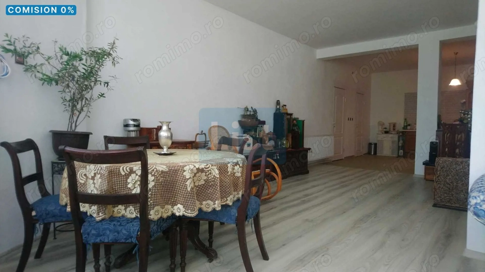Casa de vanzare