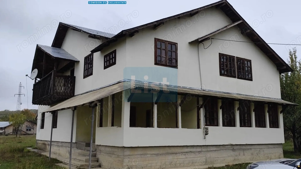 VIla de vanzare Teisani Stubeiu 11250 mp