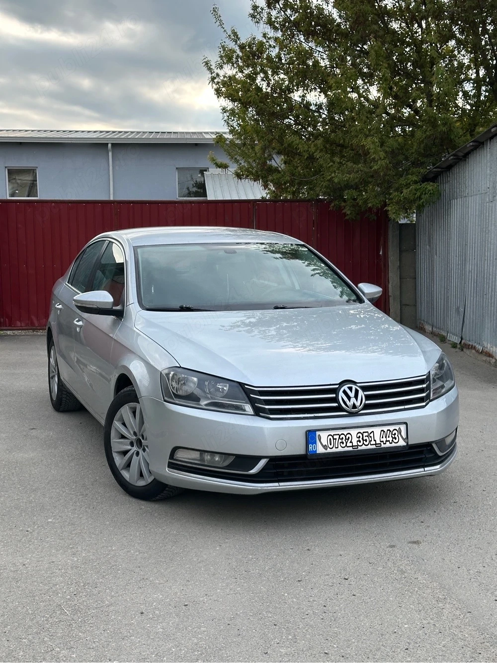 VW Passat B7 - 2.0 - 140 cp - Navigatie - Clima - Computer de bord - BlueMotion