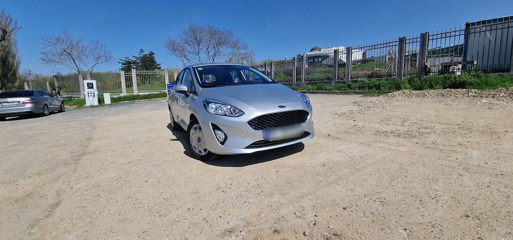 se vinde ford fiesta 