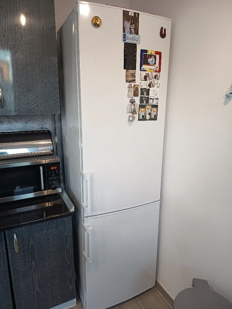 Frigider cu congelator