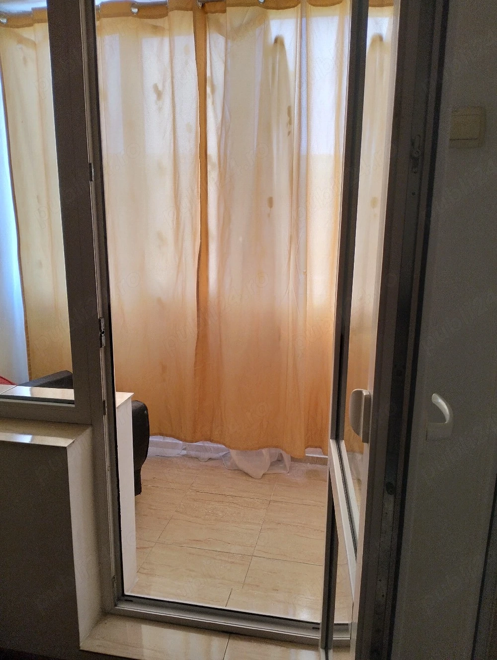 De închiriat locuință.