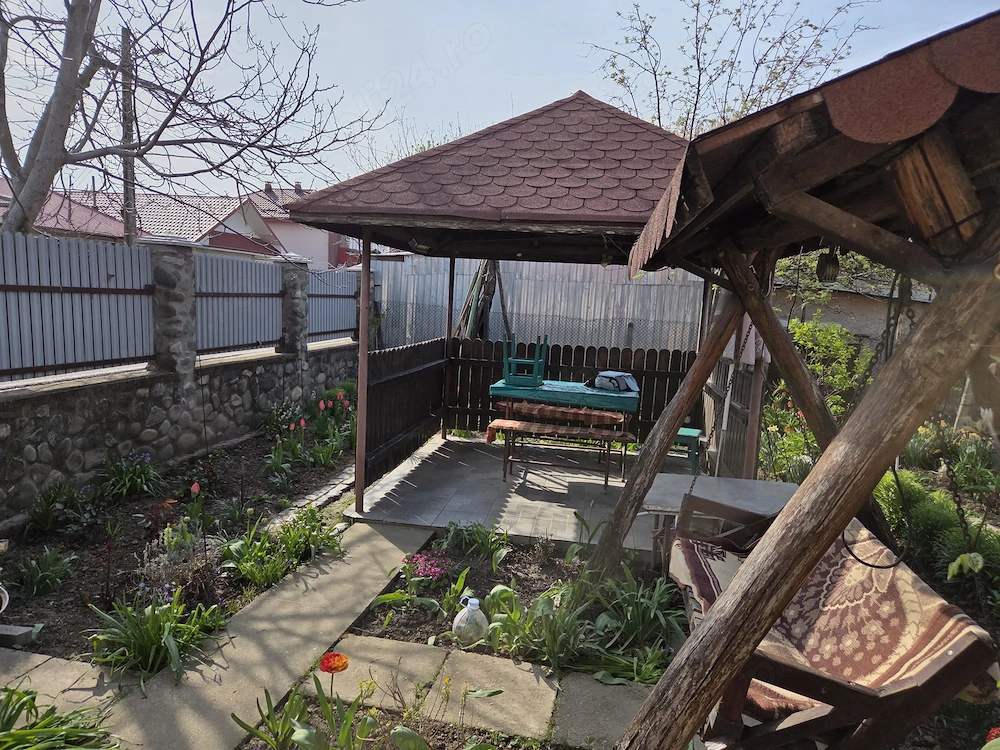 Casa 100 MP + 915 MP   Canalizare , gaz , curent , apa , fibra optica