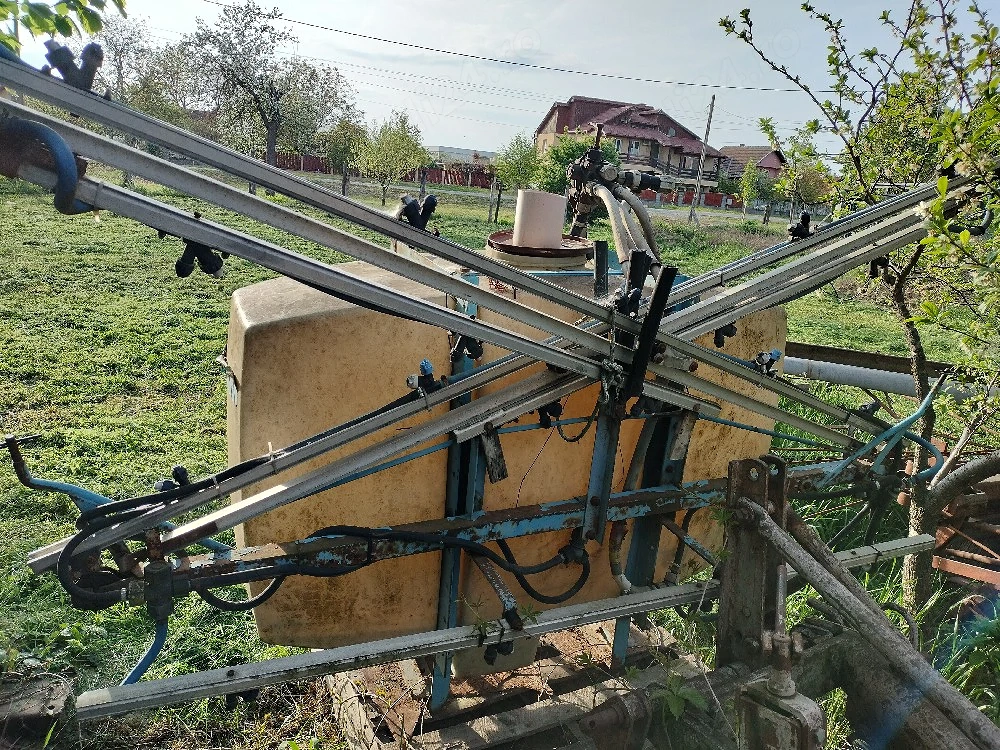 Dispersor erbicid ingrasaminte 500 litri, 12 metri