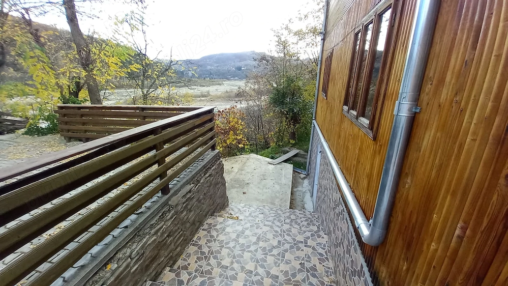 Casă cu potențial rezidențial, comercial și turistic   Vrancea