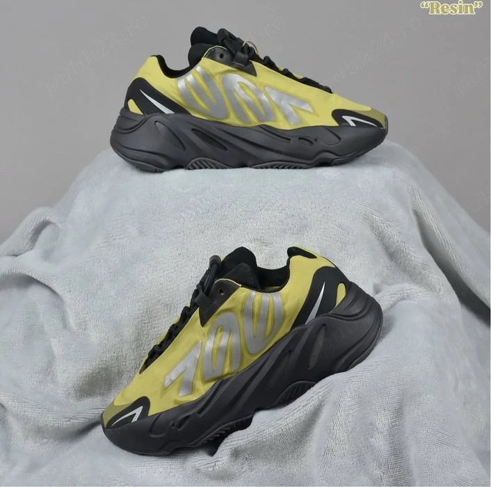 Pantofi Sport Adidas Yeezy 700 Boost MNVN Resin- 100% originali