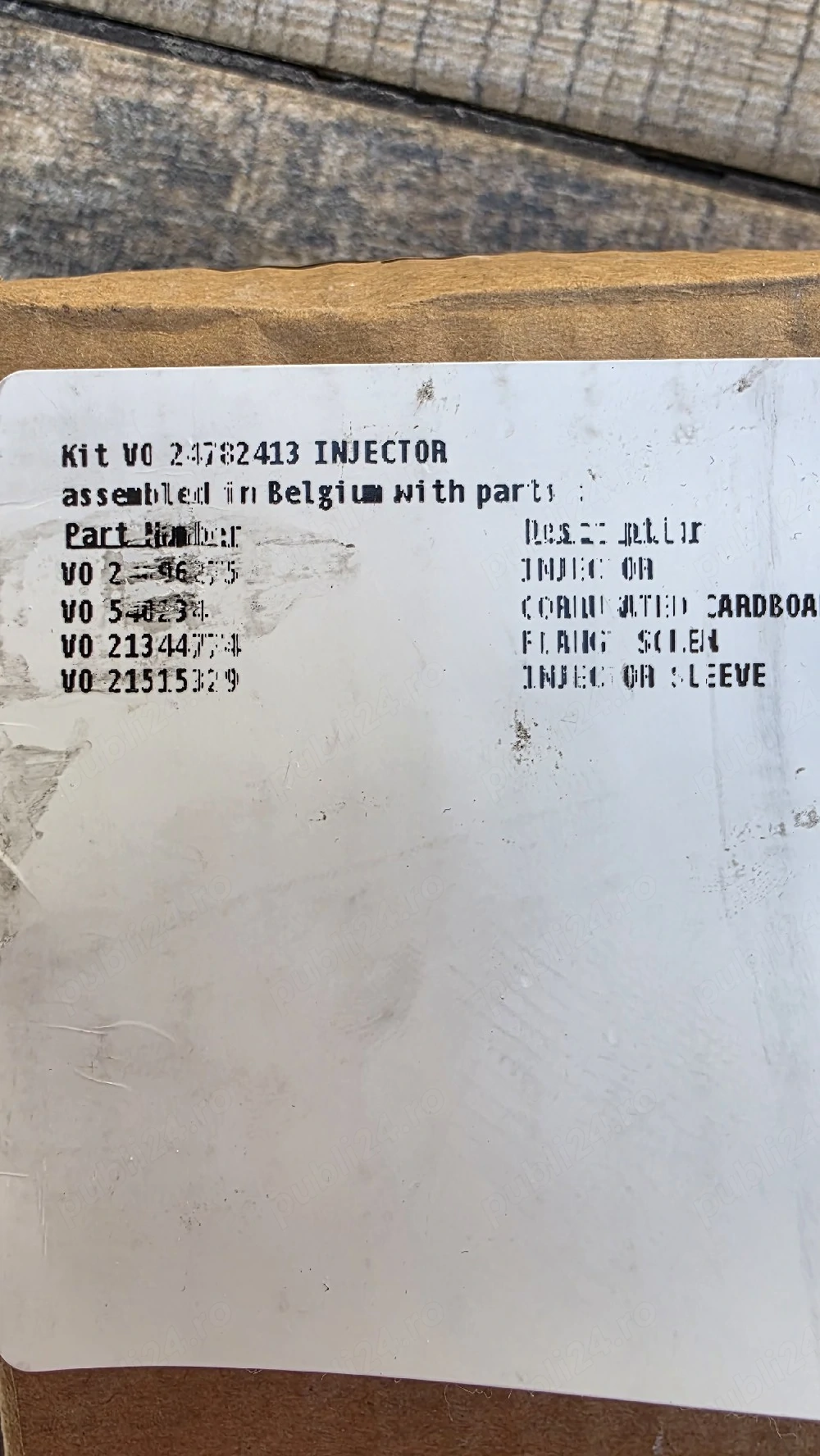 Vând Injector NOU Original Volvo (Kit complet) - Cod 24782413