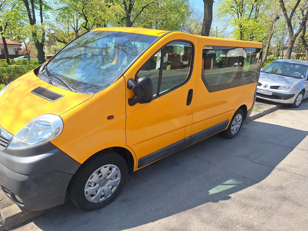 Opel Vivaro 2.0 CDTI 2014    8+1 Locuri    217.000 km Reali 