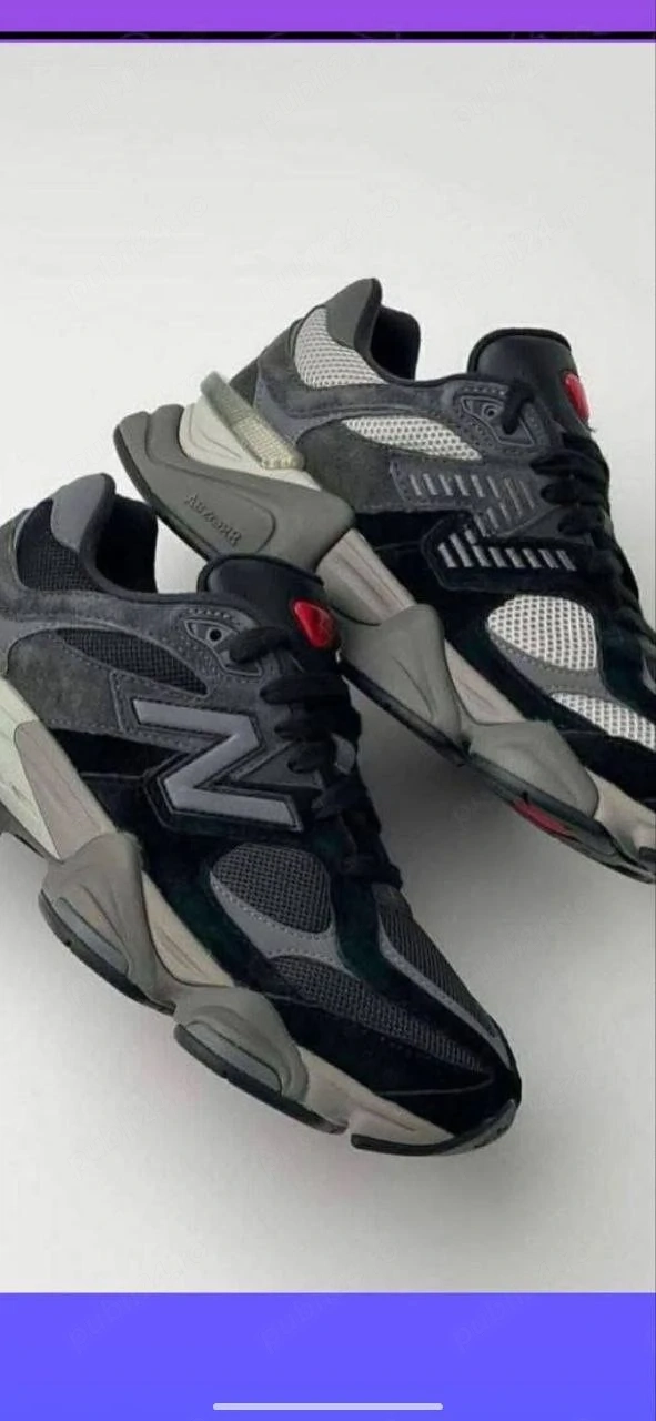 In stoc  Negri mărimea 36  Preț stoc 350  Curier 30.