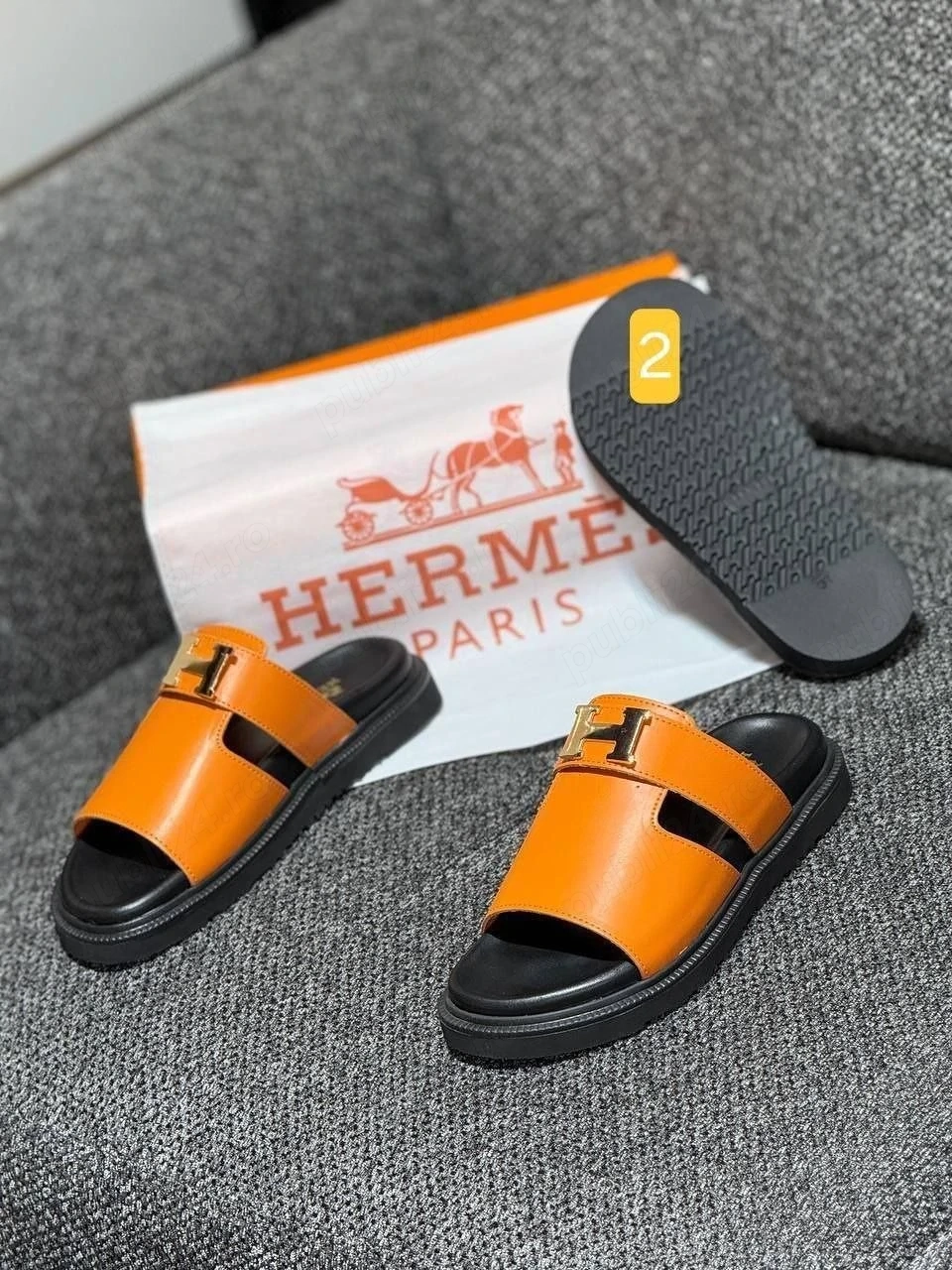 Papuci Hermes Piele  Poza 1 37 37 38  39 39 40 Poza 2 36 37  38 39 39 40 40 41 Poza 3 36 37 37 38 39