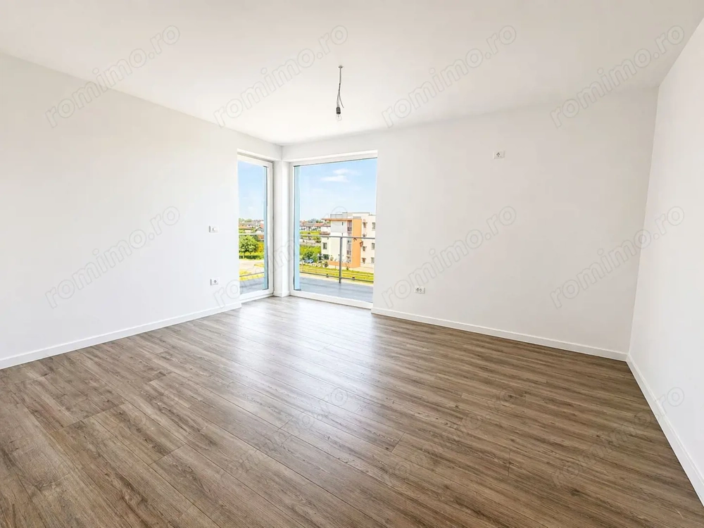 Apartament 2 camere + terasă 16 mp + parcare | Locație excelentă