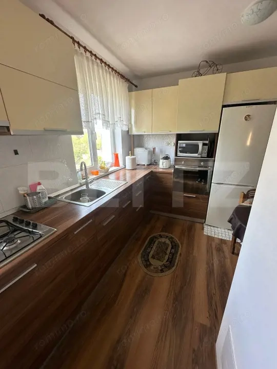 Apartament 2 camere decomandat, 46 mp, etaj intermediar, parcare, Dâmbu Rotund