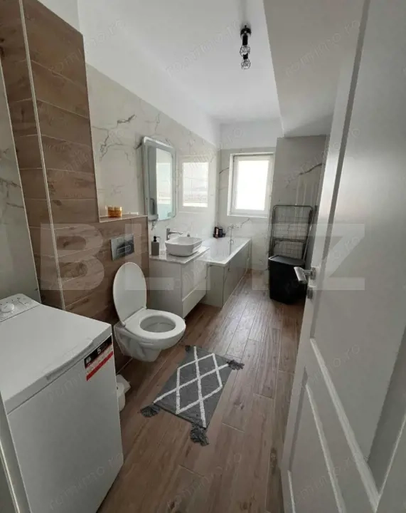 Apartament de lux, Tractoru, 3 camere, 2 bai, ready to move!