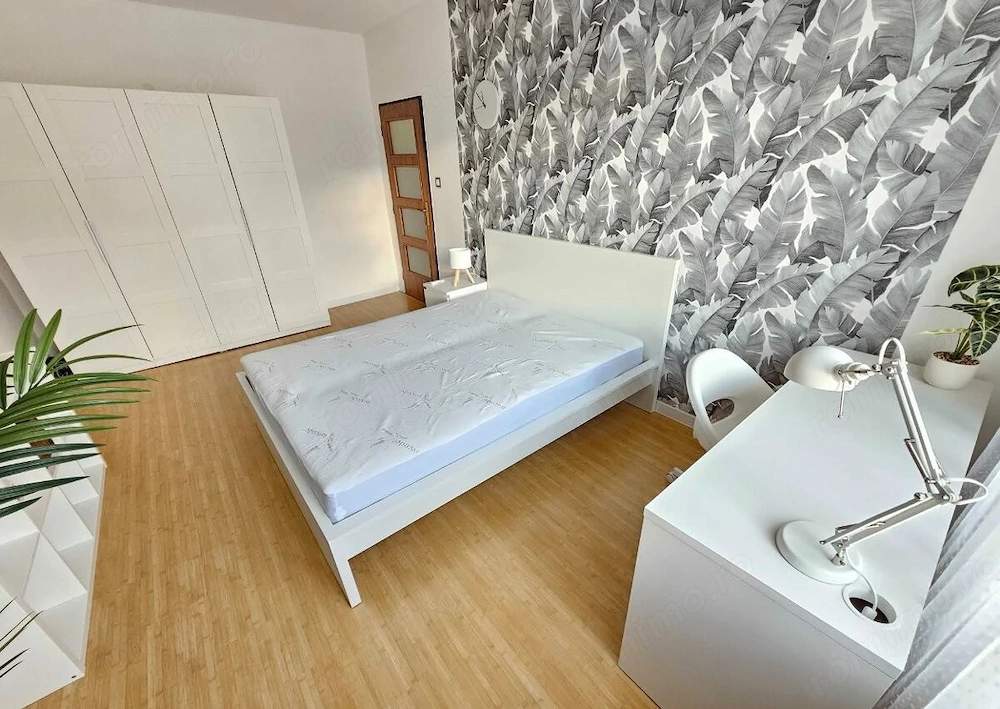 De inchiriat garsoniera in zona Aradului