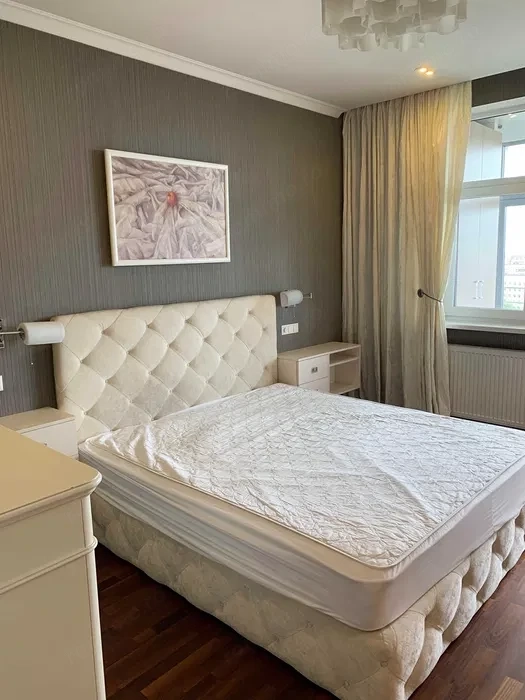 Apartament 3 camere de vanzare in zona Timpuri noi 