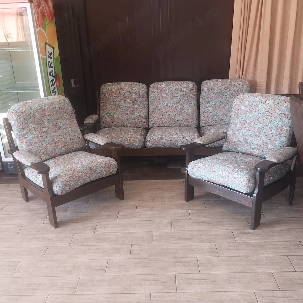 Vand set de fotolii si canapea!
