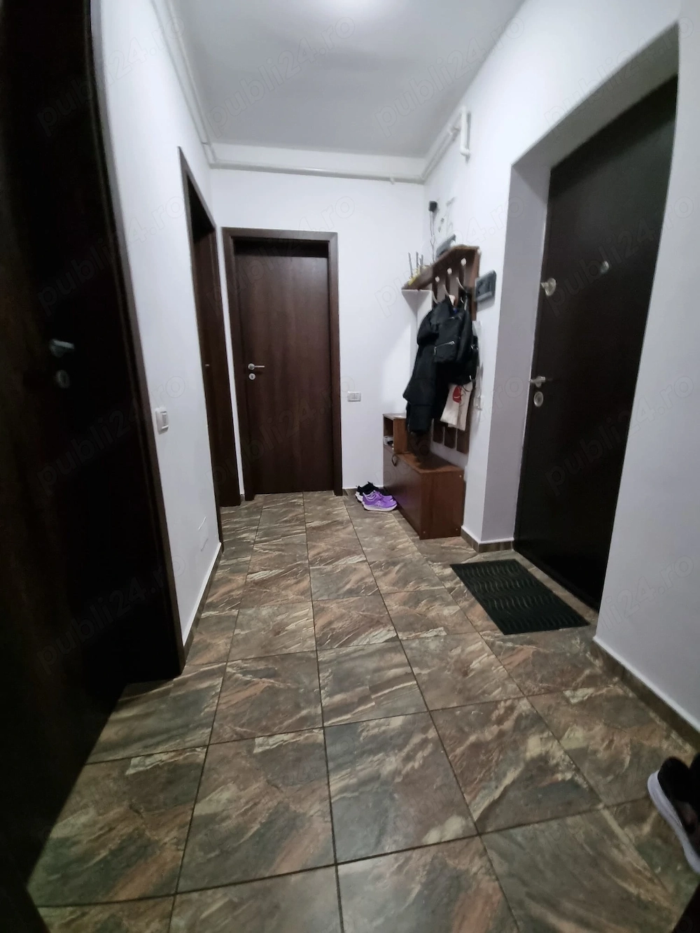 Apartament 2 camere, decomandat, Bloc cu Lift, mobilat la 1 minut de metrou Dimitrie Leonida