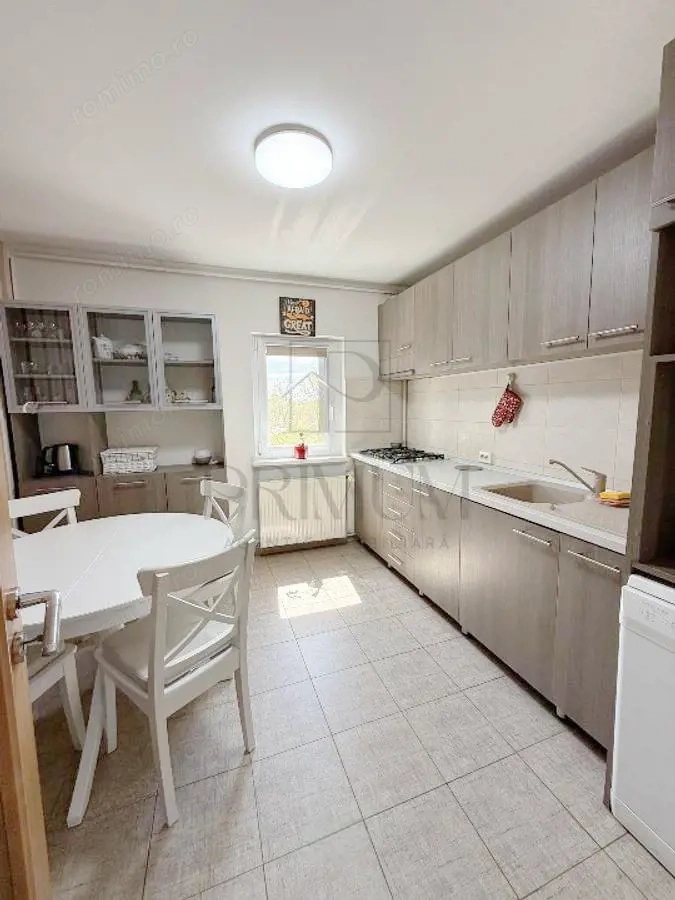 LIPOVEI | 4 CAM | 2 BAI | 2 BALCOANE | ANVELOPAT | CENTRALA | ET.3