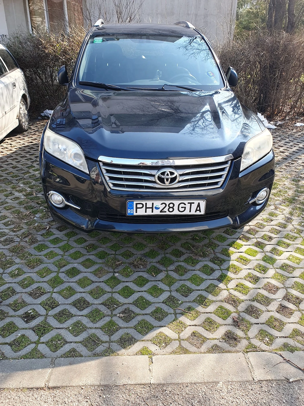 Se vinde toyota rav4