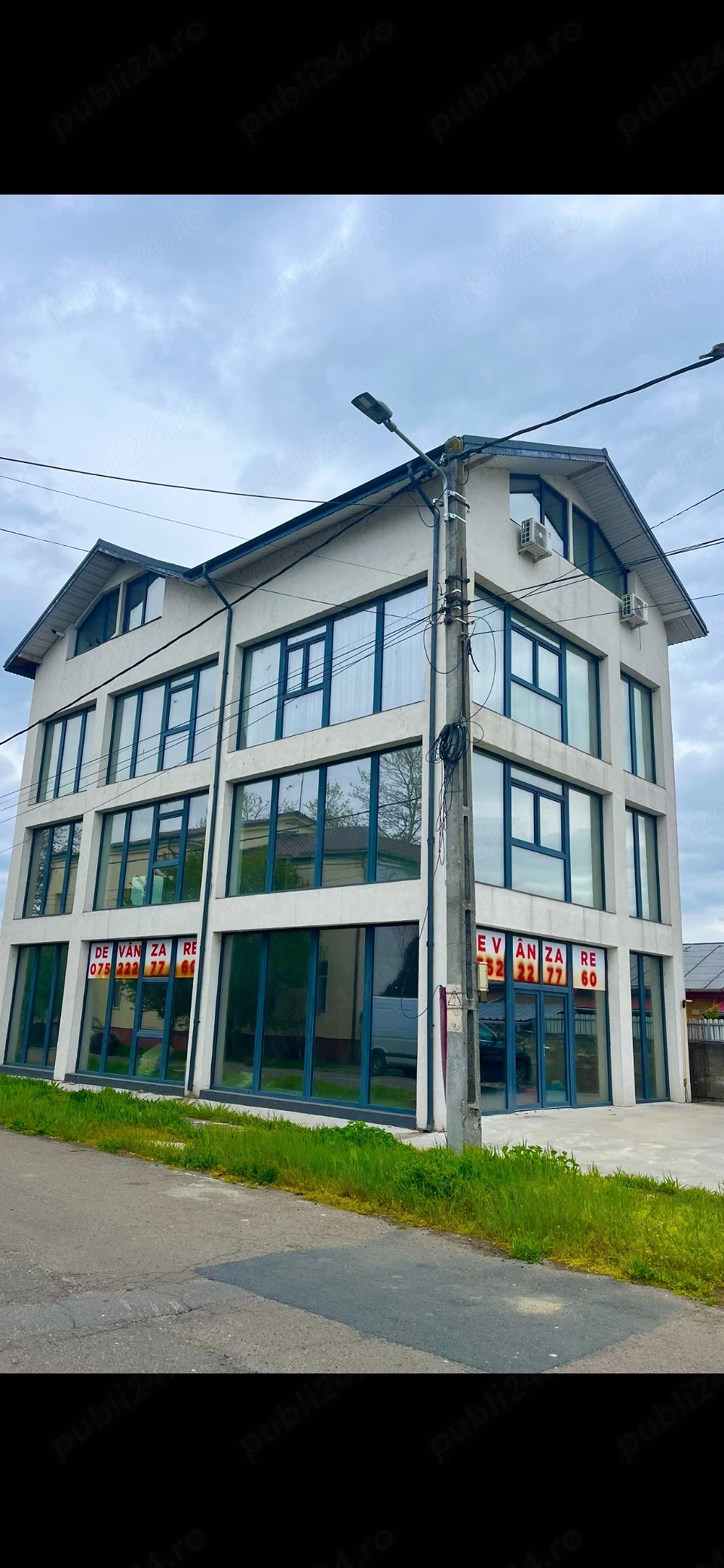 Vând  Spatiu comercial 