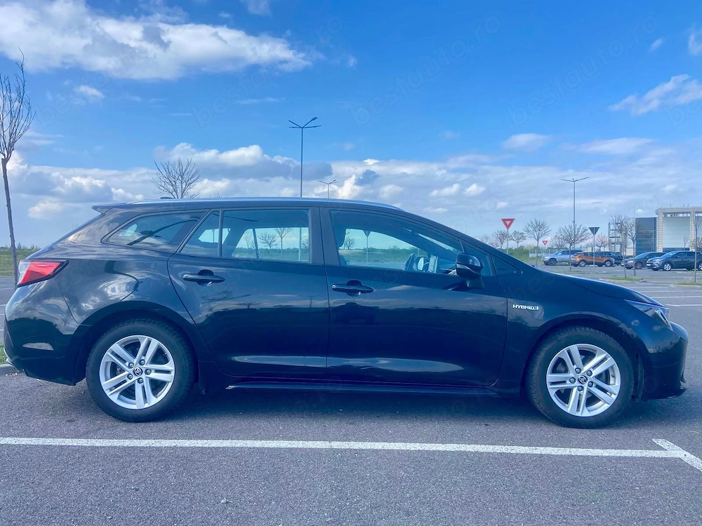 Toyota Corolla Touring Sports Hybrid 1.8   2021 | TVA deductibil | Automată