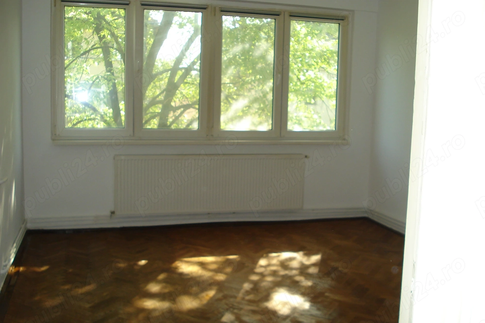 De vanzare apartament 2 camere, zona Balcescu